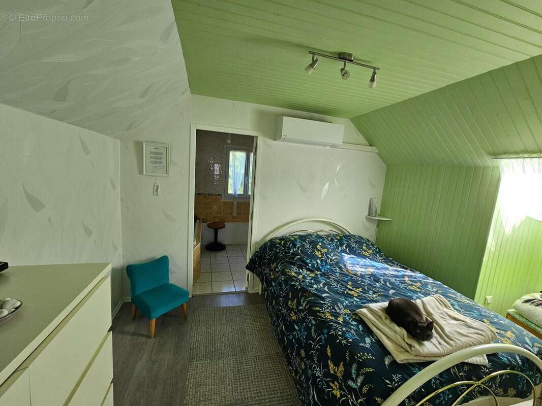 Photo 6 - Maison à SAINT-REMY-EN-ROLLAT