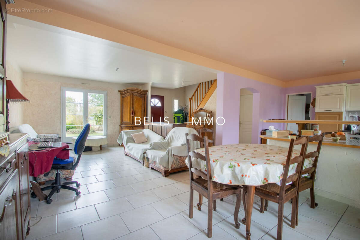 Maison à MONTLOUIS-SUR-LOIRE