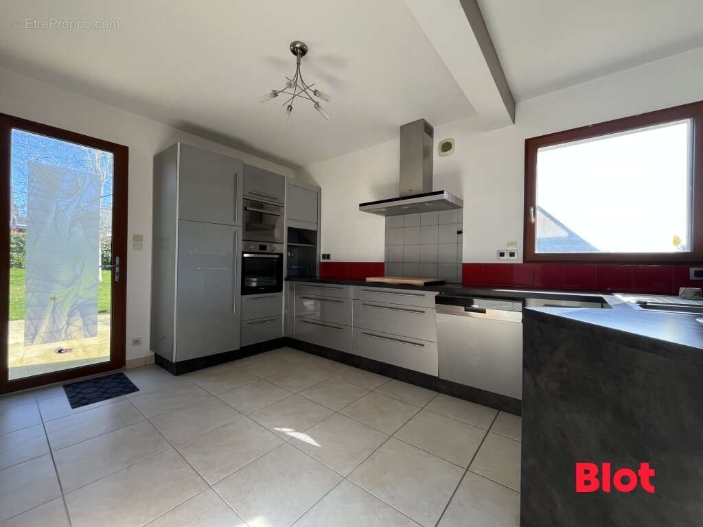 Maison à BAIN-DE-BRETAGNE