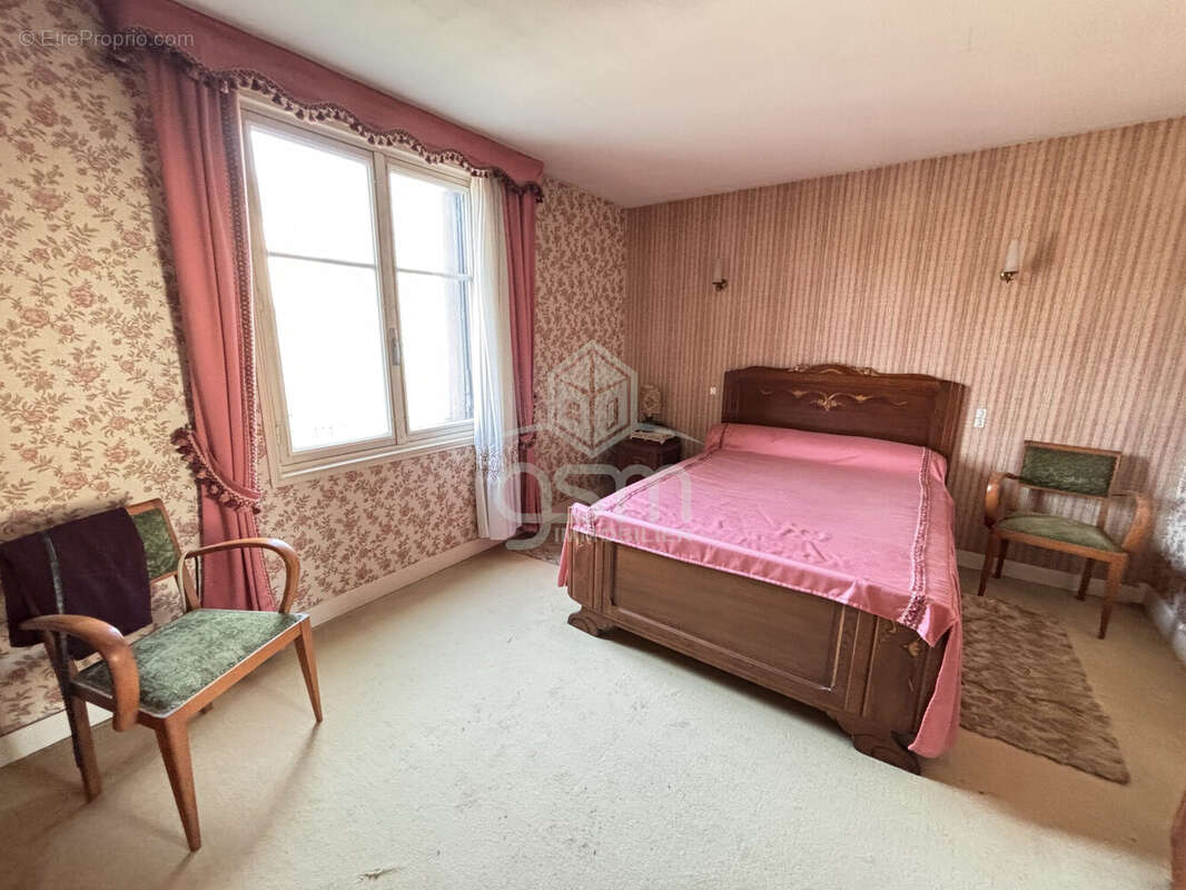 Maison à SAINTE-MAURE-DE-TOURAINE