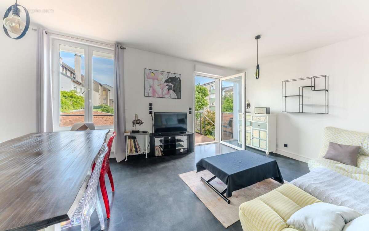 Maison à JARVILLE-LA-MALGRANGE