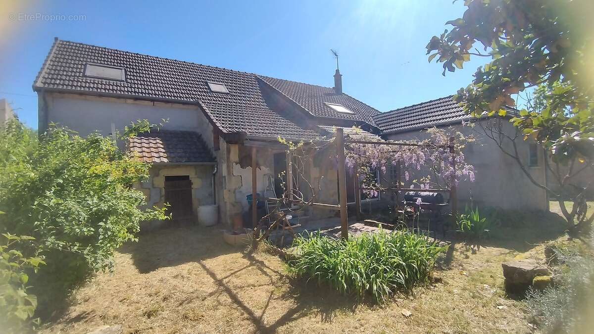 Maison à IMPHY