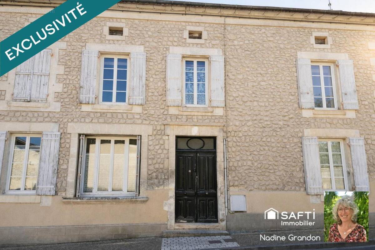 Photo 1 - Maison à CHALAIS