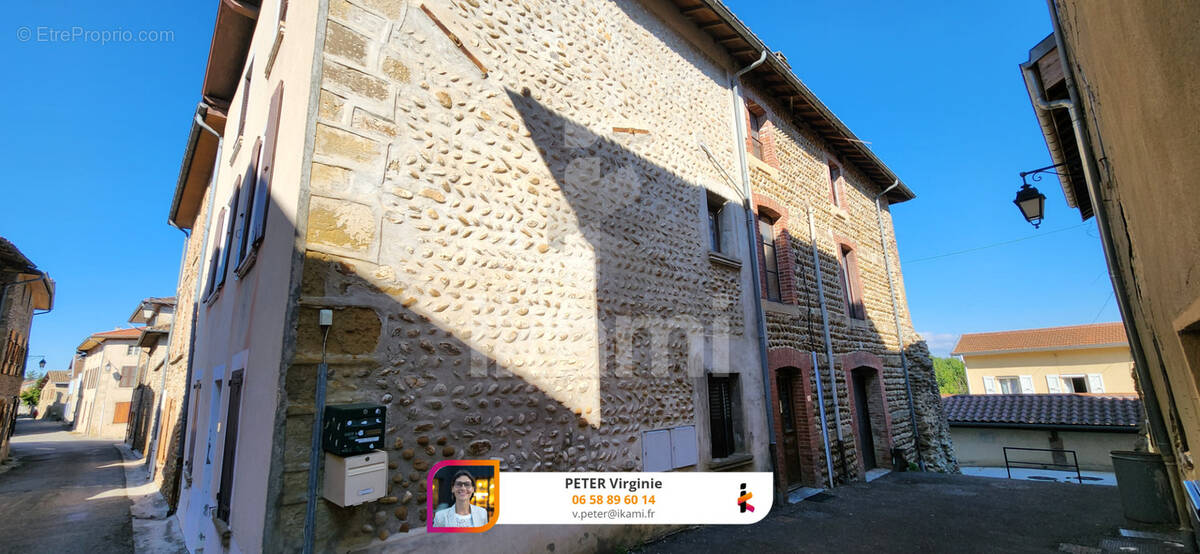 Maison à LE GRAND-SERRE