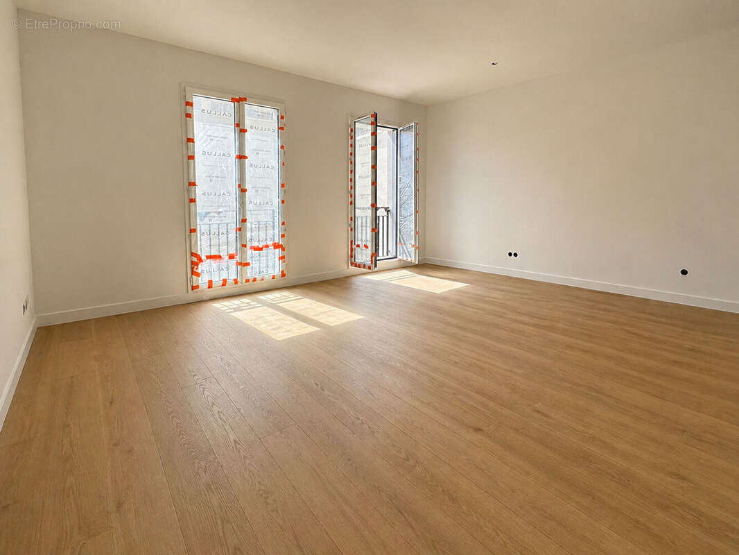 Appartement à PARIS-15E