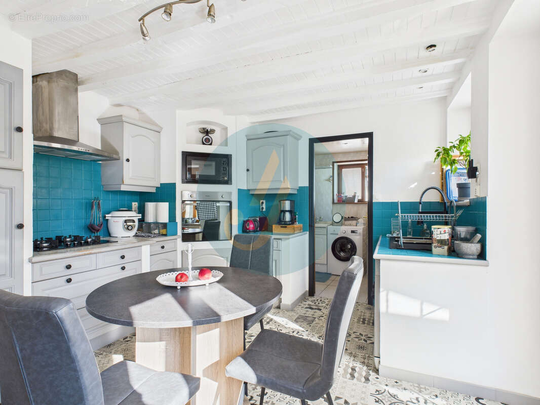 Maison à SAINT-AMAND-EN-PUISAYE