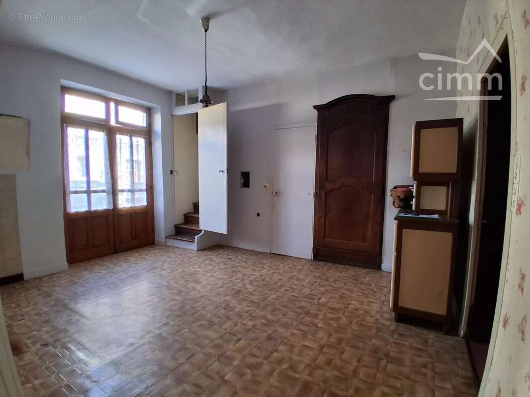 Maison de village avec jardin et dépendances - photo 3