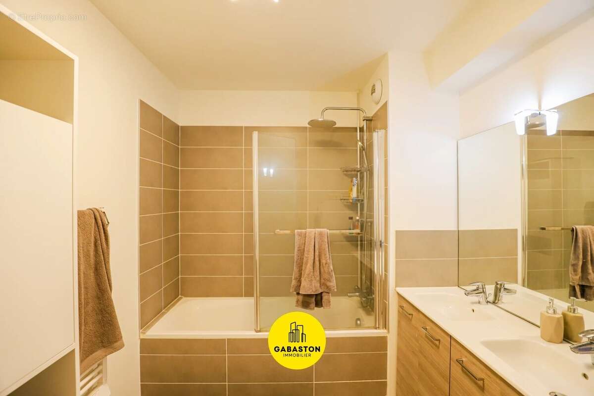 Appartement à MARSEILLE-14E