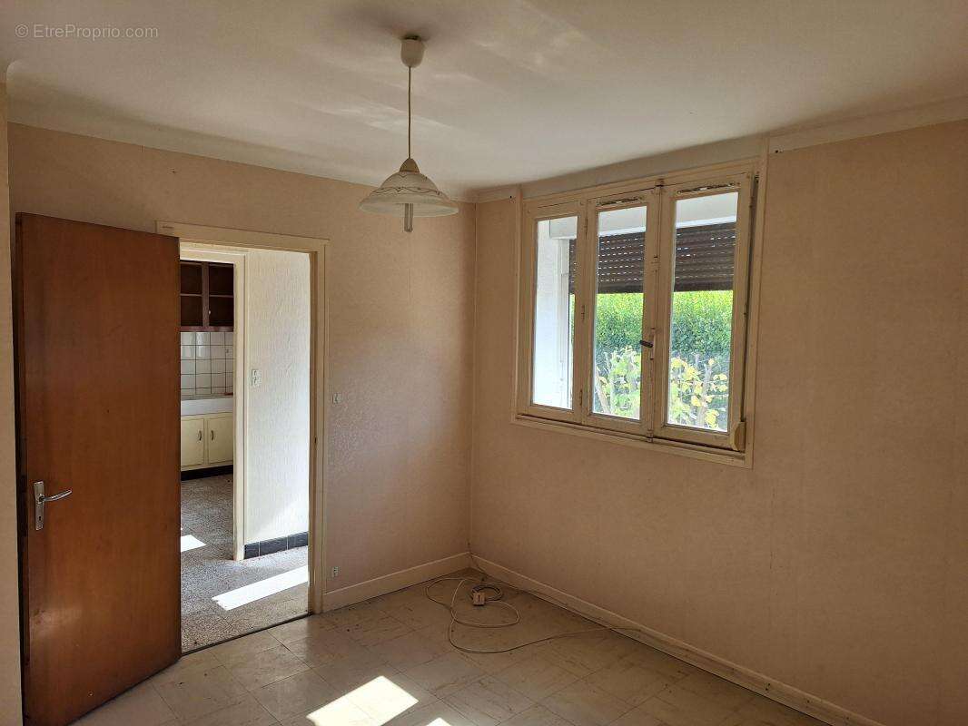 Maison à MONTFAUCON