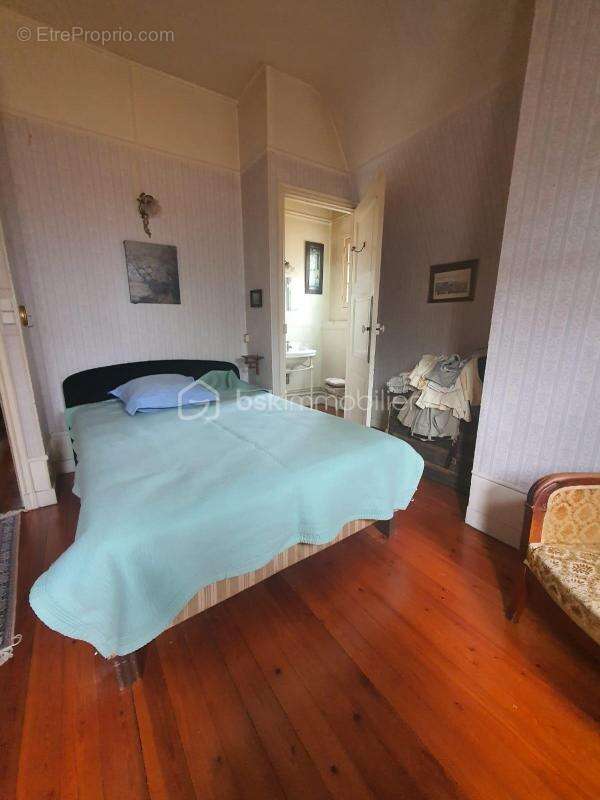 Maison à LE MESNIL-ESNARD