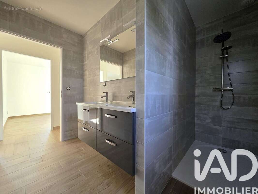 Photo 5 - Maison à LUSSANT