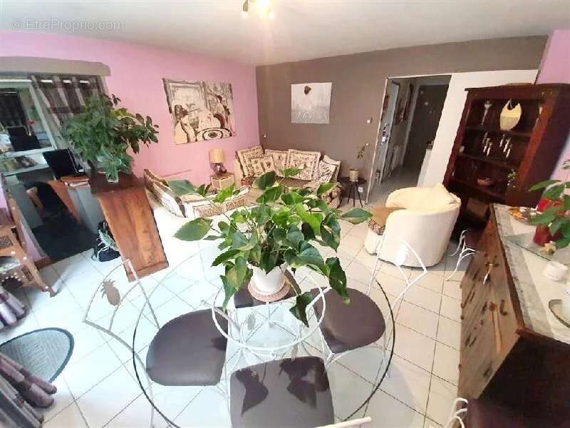 Maison à LEUVILLE-SUR-ORGE