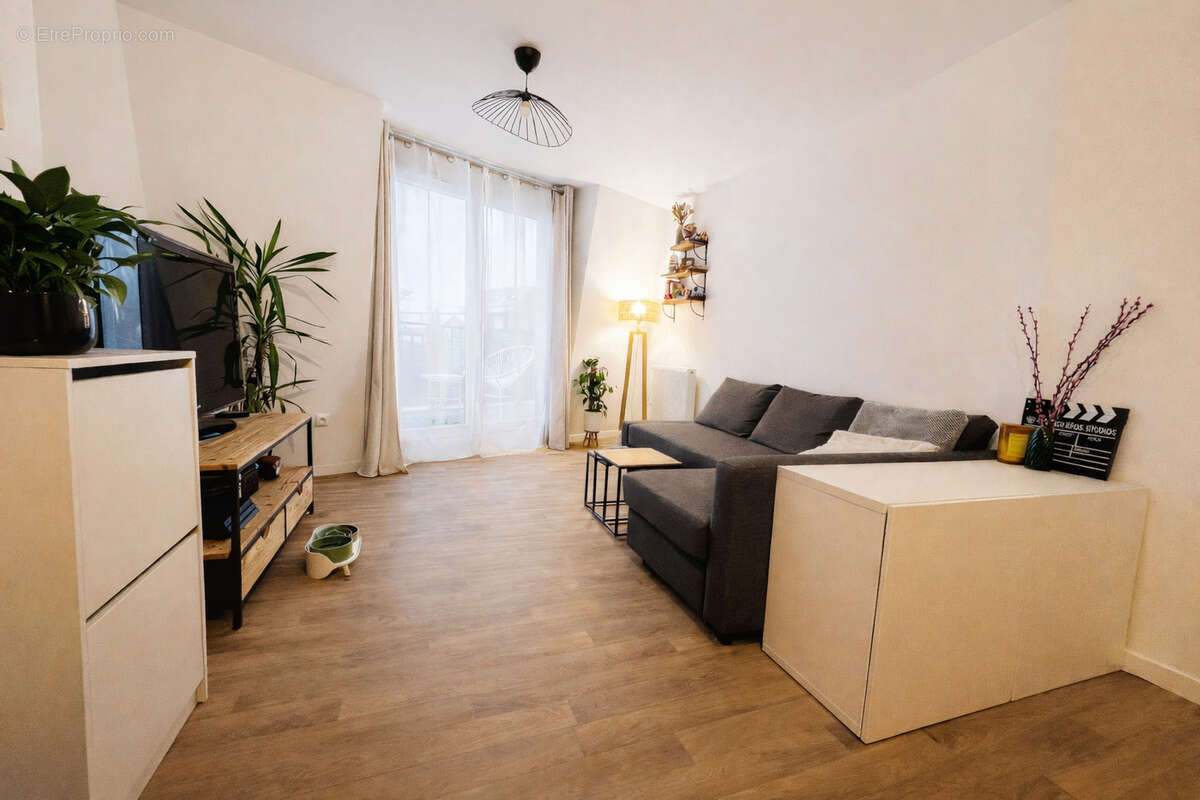 Appartement à LE BLANC-MESNIL