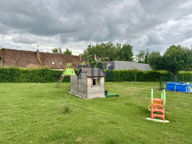 Maison à NEUFCHATEL-EN-BRAY