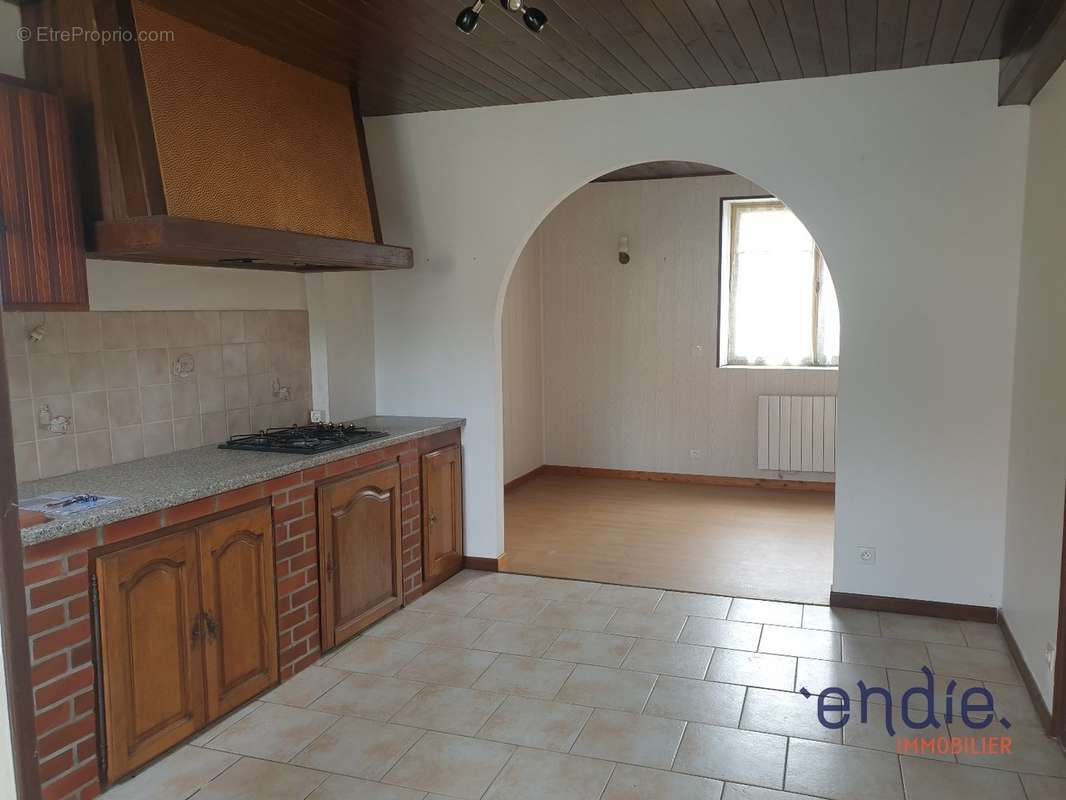 Maison à PREVERANGES