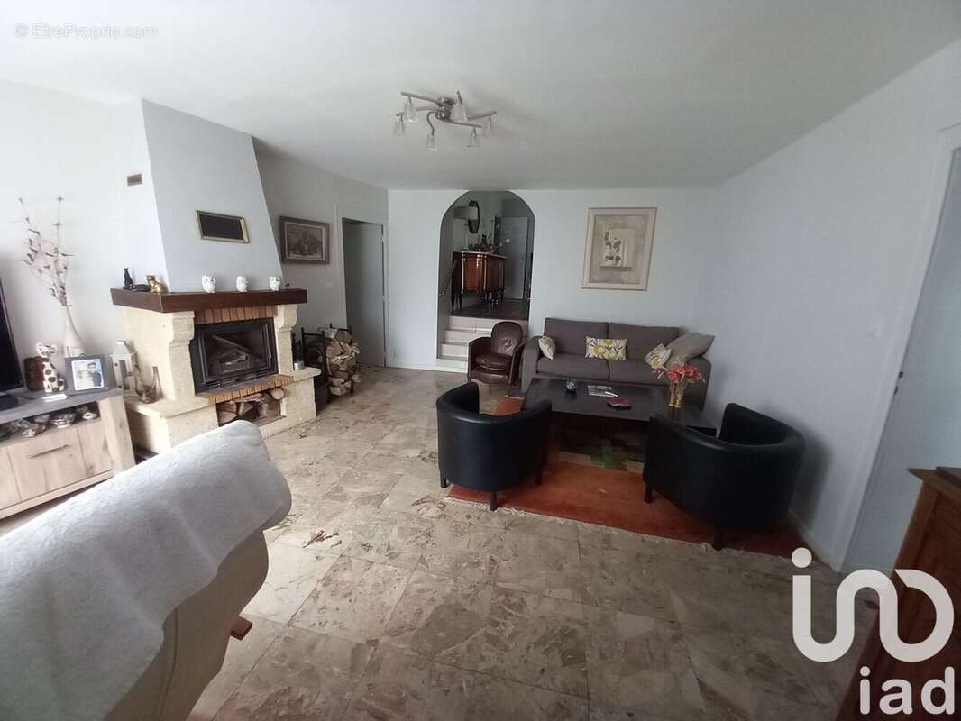 Maison 155 m² à Saint-Aubin-Du-Desert  - photo 7