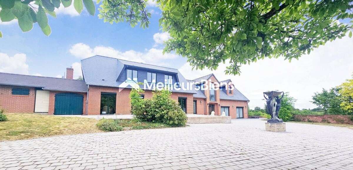 Maison à ENGLEFONTAINE