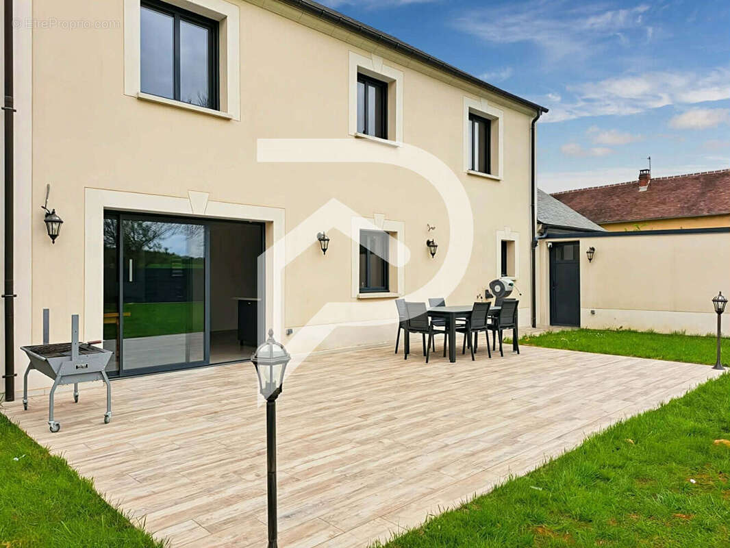 Maison à SAINT-MARTIN-LE-NOEUD