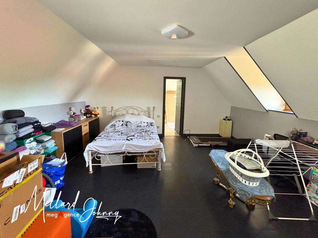 Maison à VILLENEUVE-EN-MONTAGNE