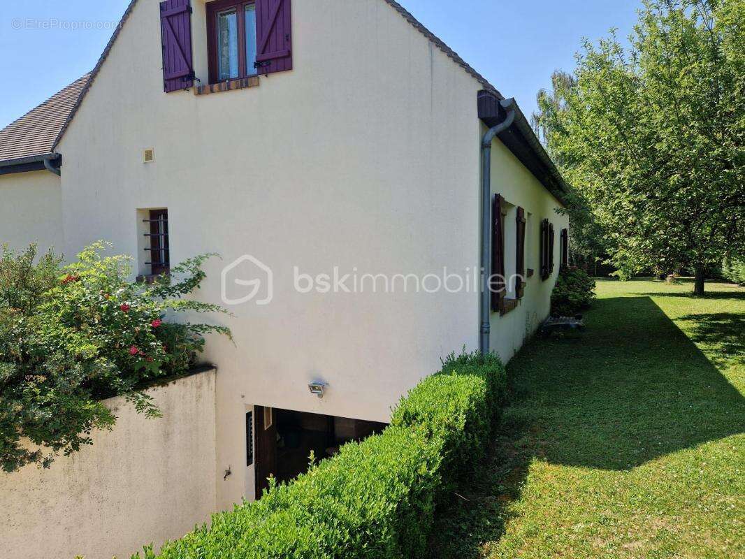 Maison à ORGERUS