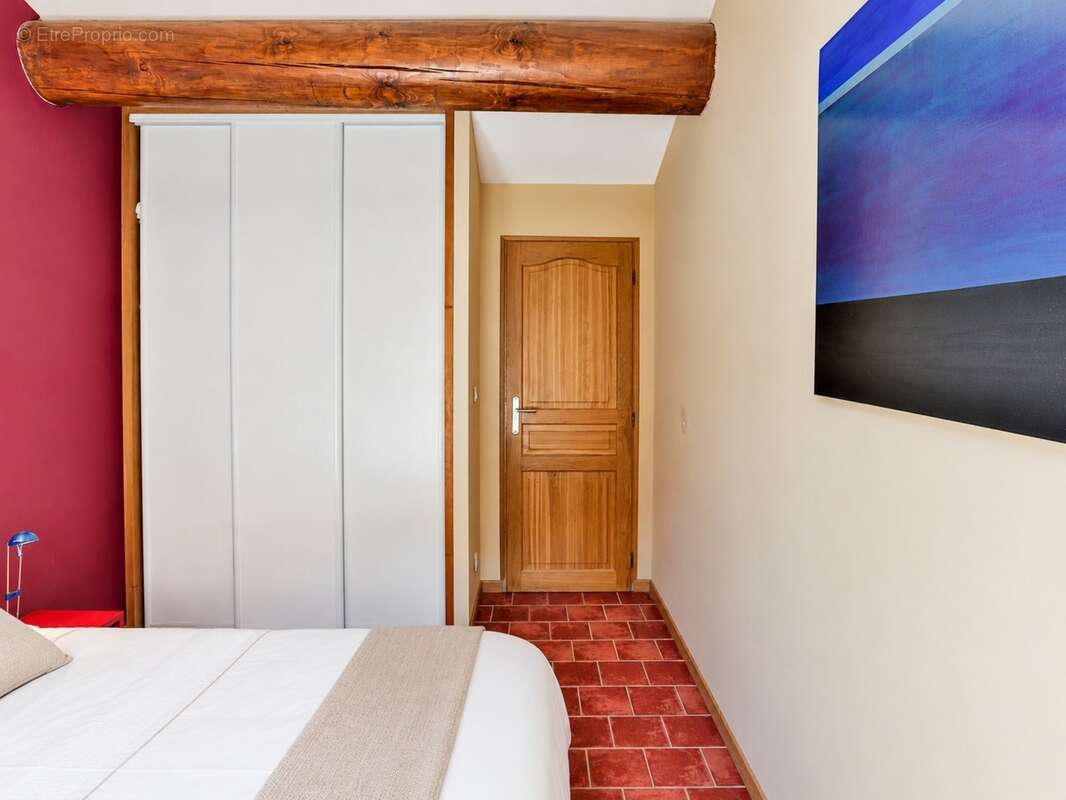 Maison de village avec atelier à vendre à Collias – Idéale pour vivre et travailler - photo 10