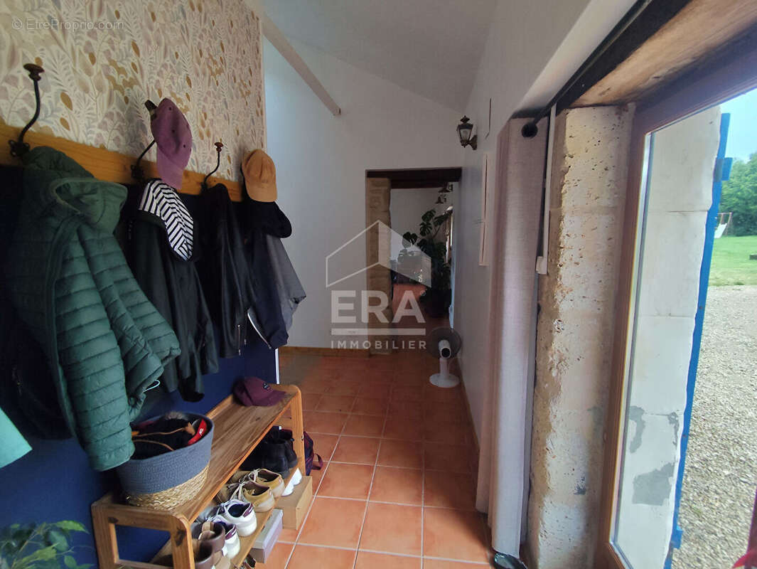 Maison à MAUPREVOIR