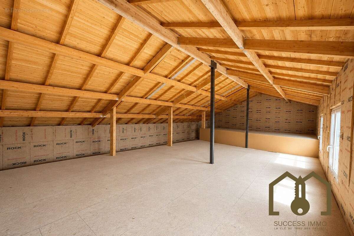 Maison 107 m² à Villeurbanne  - photo 7