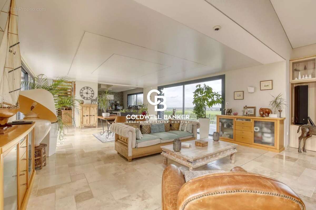 Maison à BLANGY-TRONVILLE