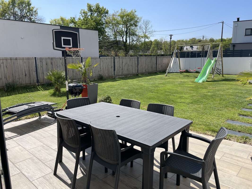 Maison à TREILLIERES