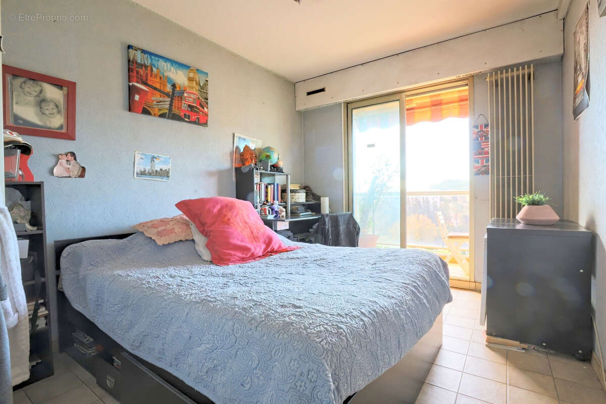 Appartement à HYERES
