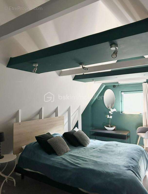 Maison à MERY-SUR-OISE