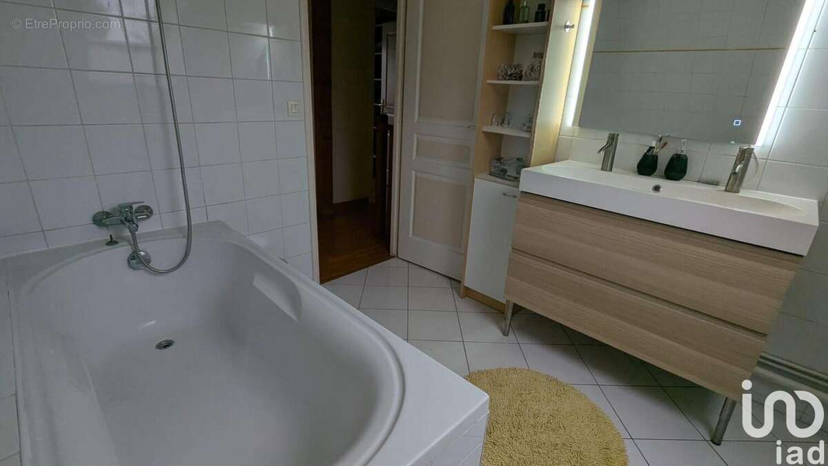 Photo 7 - Commerce à LES MUREAUX