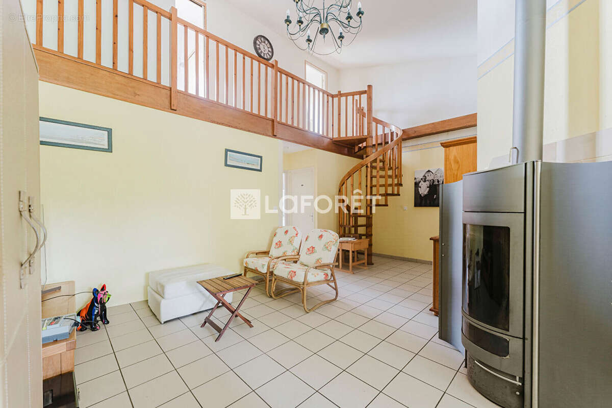 Maison à LAMBRES-LEZ-DOUAI