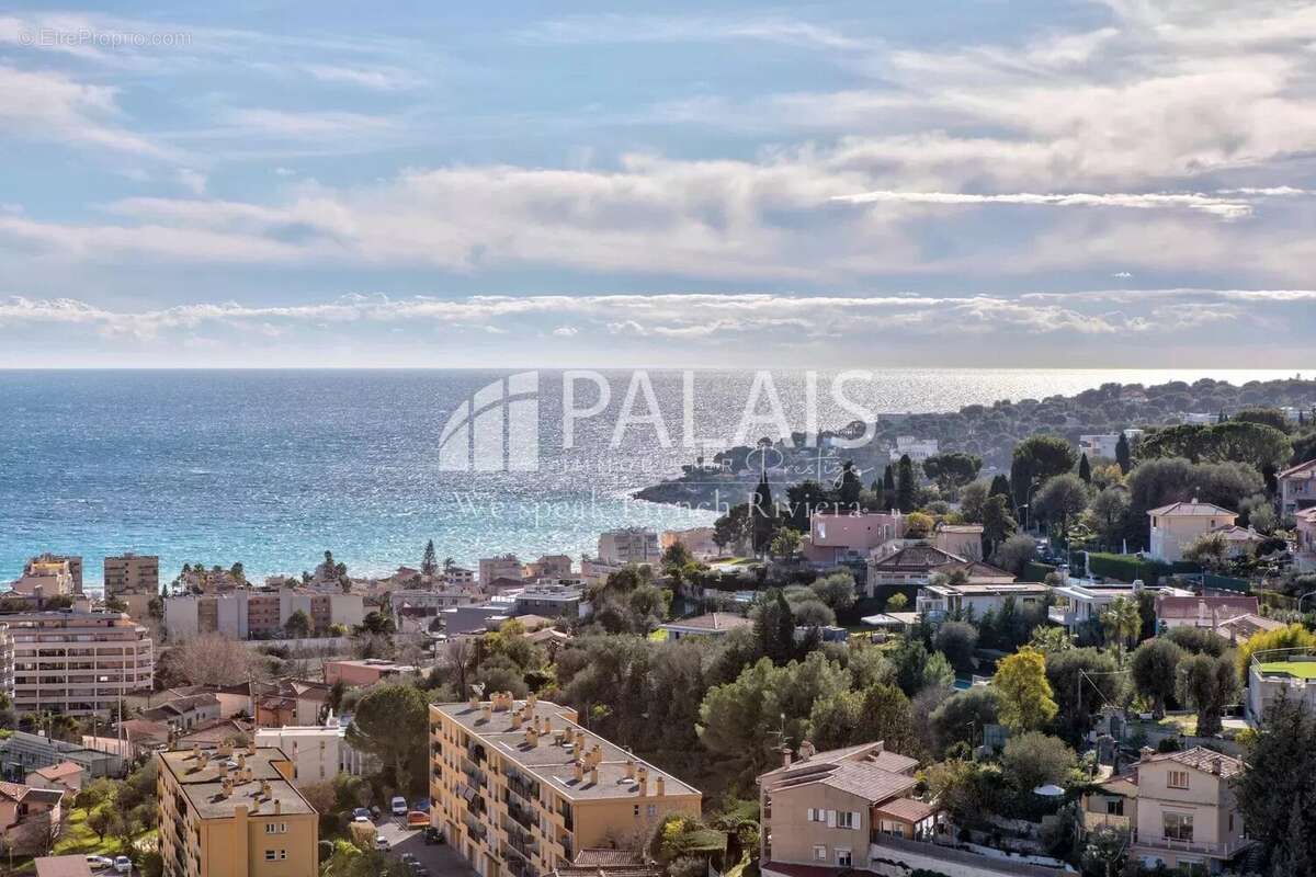 Appartement à ROQUEBRUNE-CAP-MARTIN