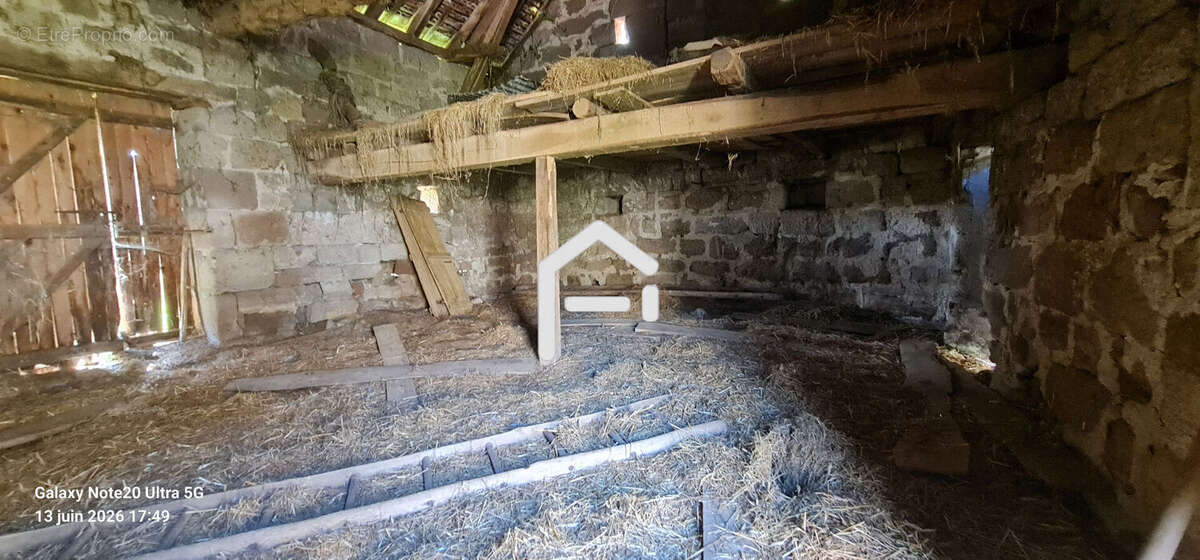 Maison 75 m² à Saint-Aulaire  - photo 7
