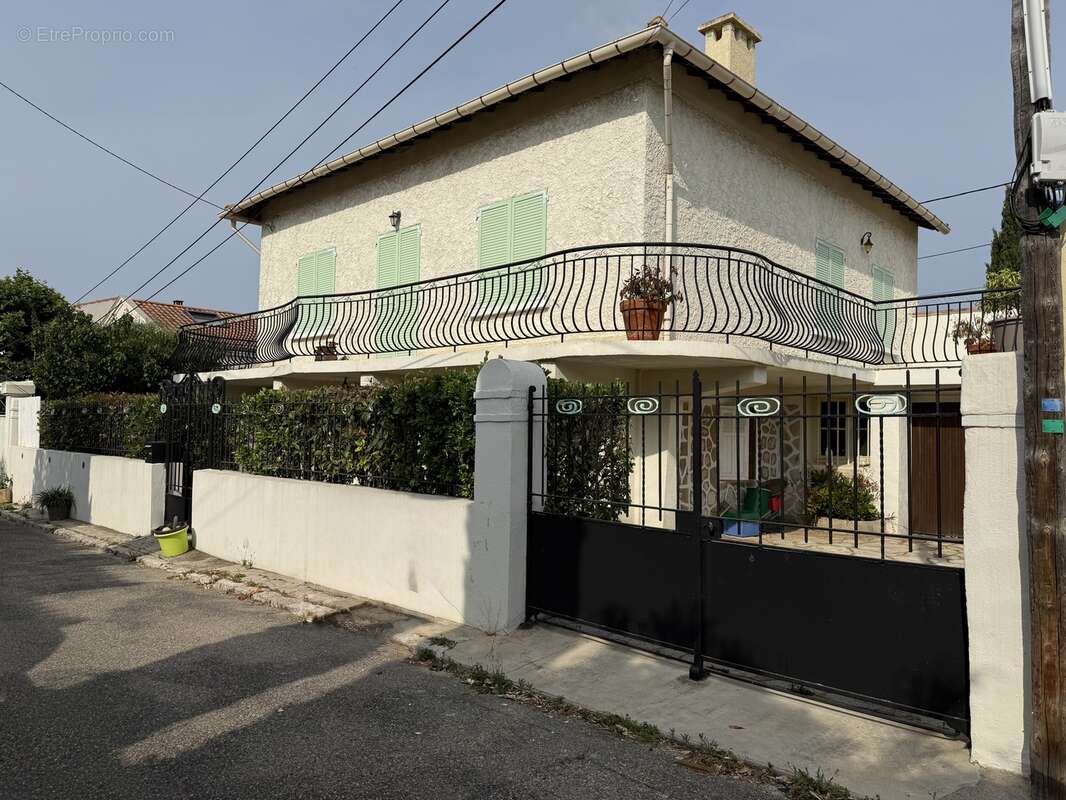 Maison à MARSEILLE-9E