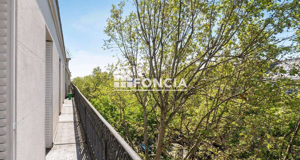 Appartement à PARIS-10E