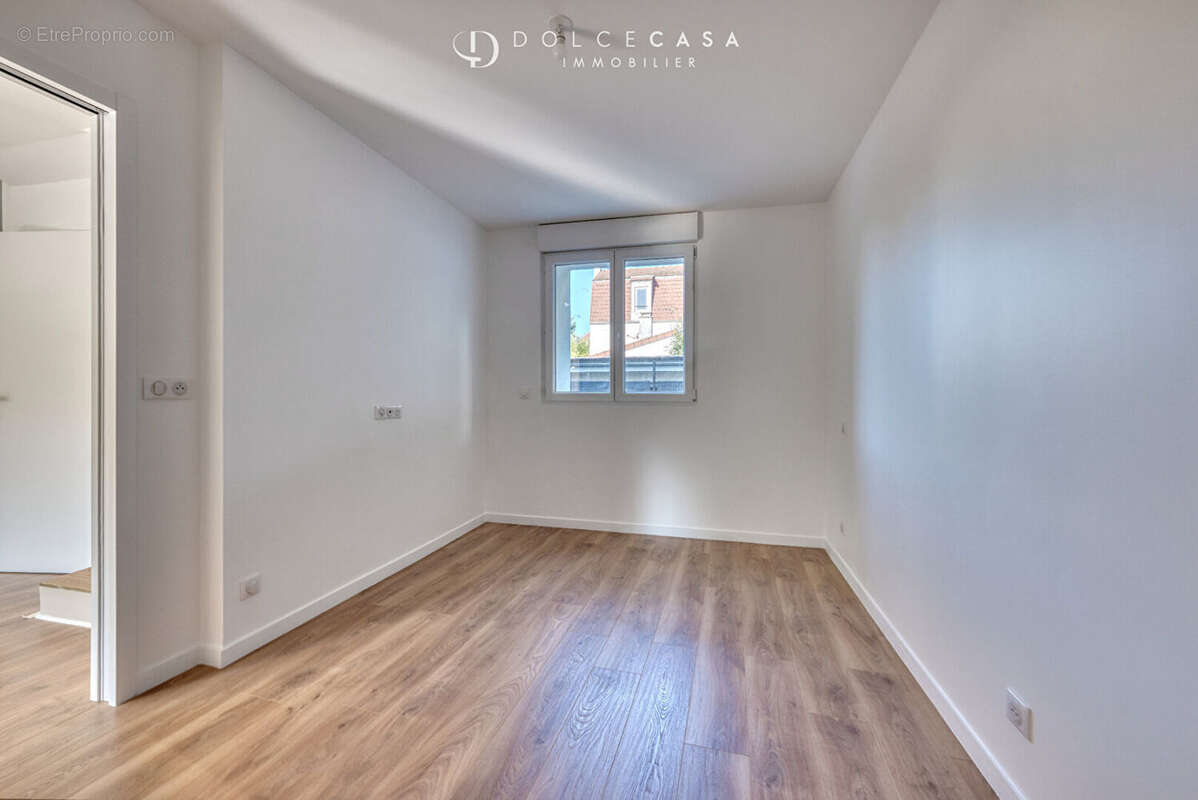 Maison à LE PERREUX-SUR-MARNE