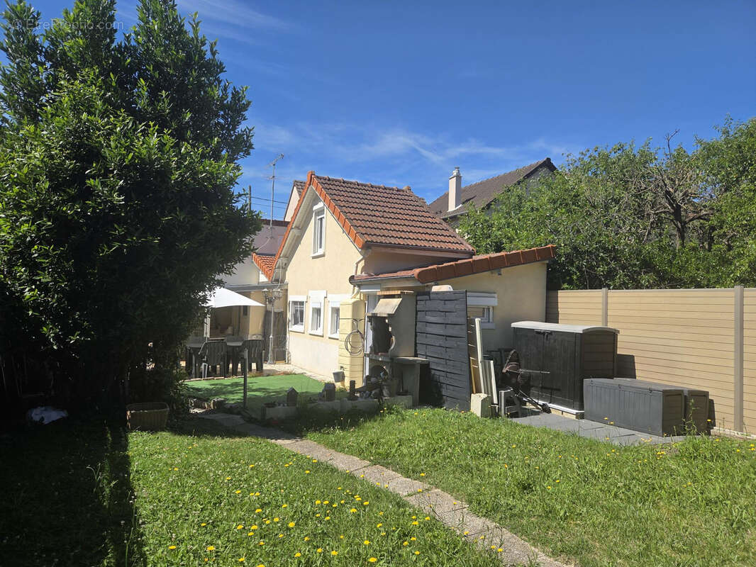 Maison à PIERREFITTE-SUR-SEINE