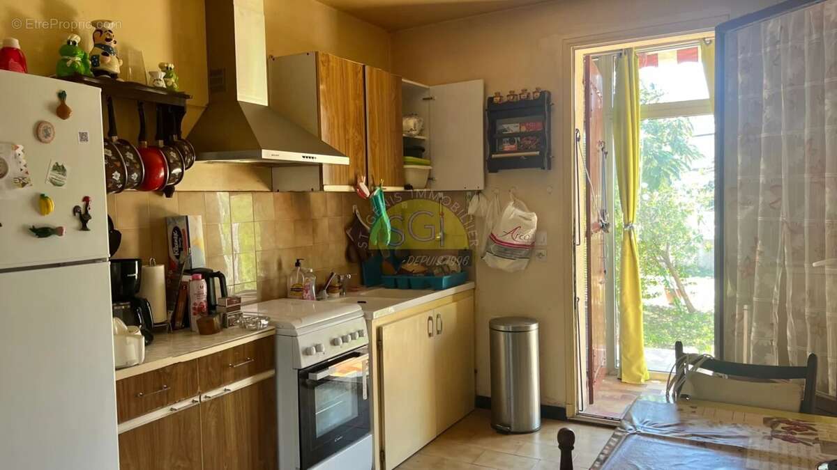 Maison à SAINT-GENIS-DES-FONTAINES