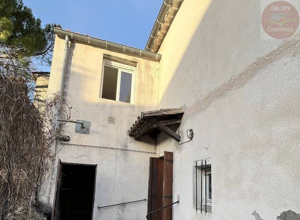 Maison à POMPIGNAN