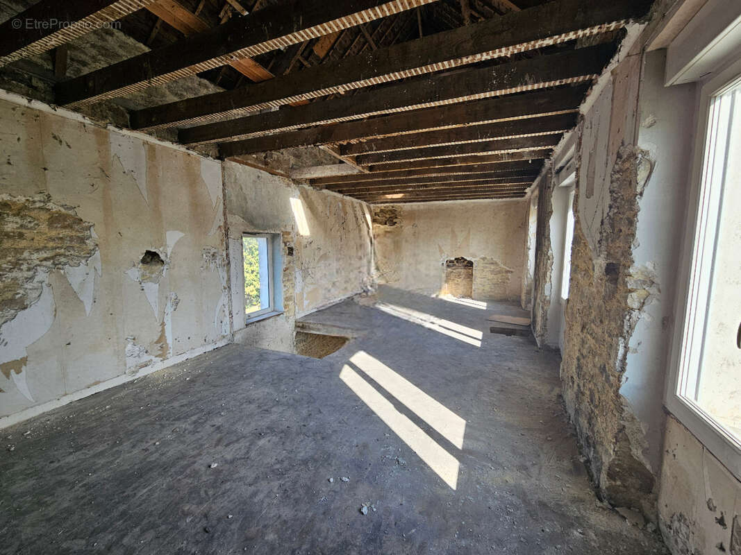 Maison à CLEGUEREC