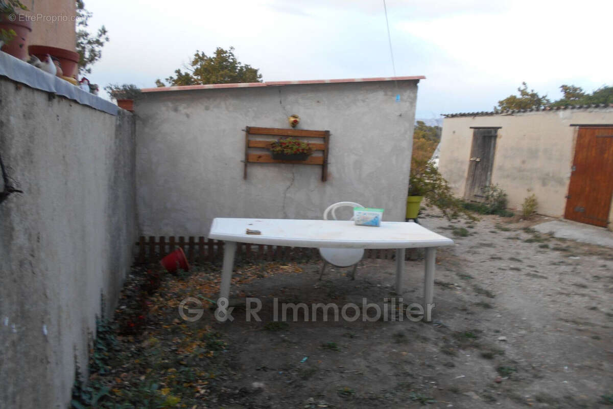 Appartement à GREASQUE