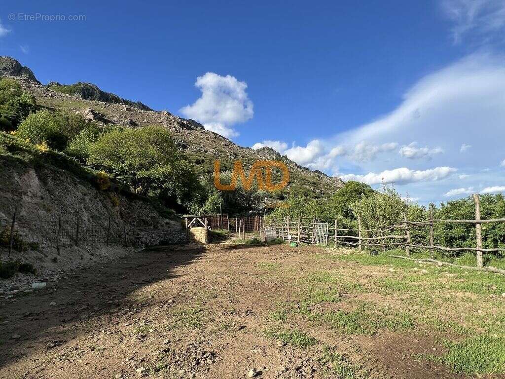 Propriété 54 hectares, rare en Ardèche - photo 7