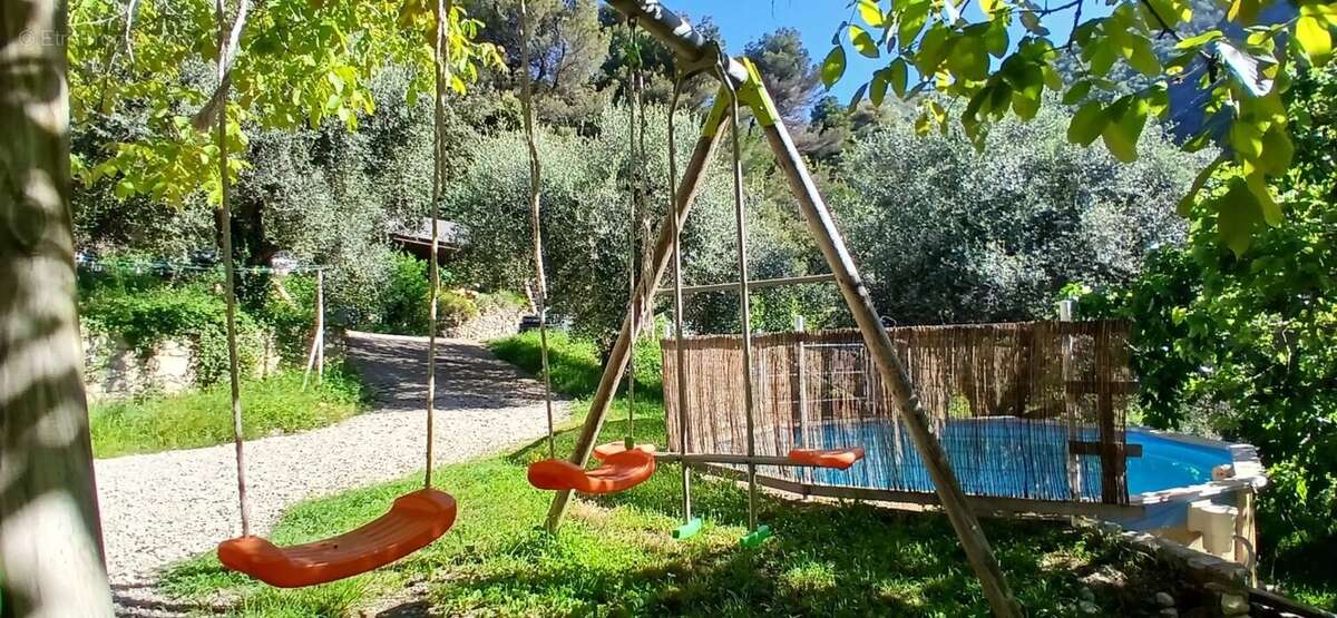 Maison à L&#039;ESCARENE