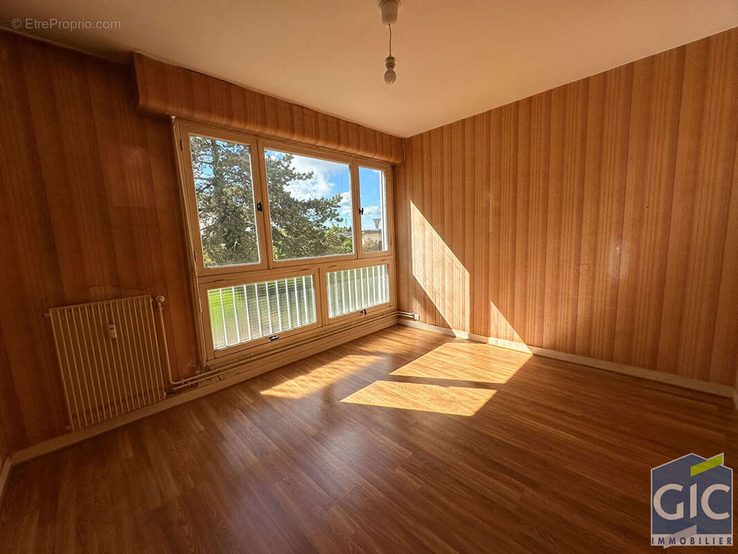 Appartement à HEROUVILLE-SAINT-CLAIR