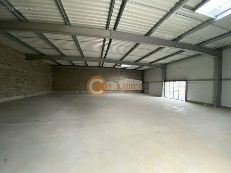 Local commercial à vendre - photo 7
