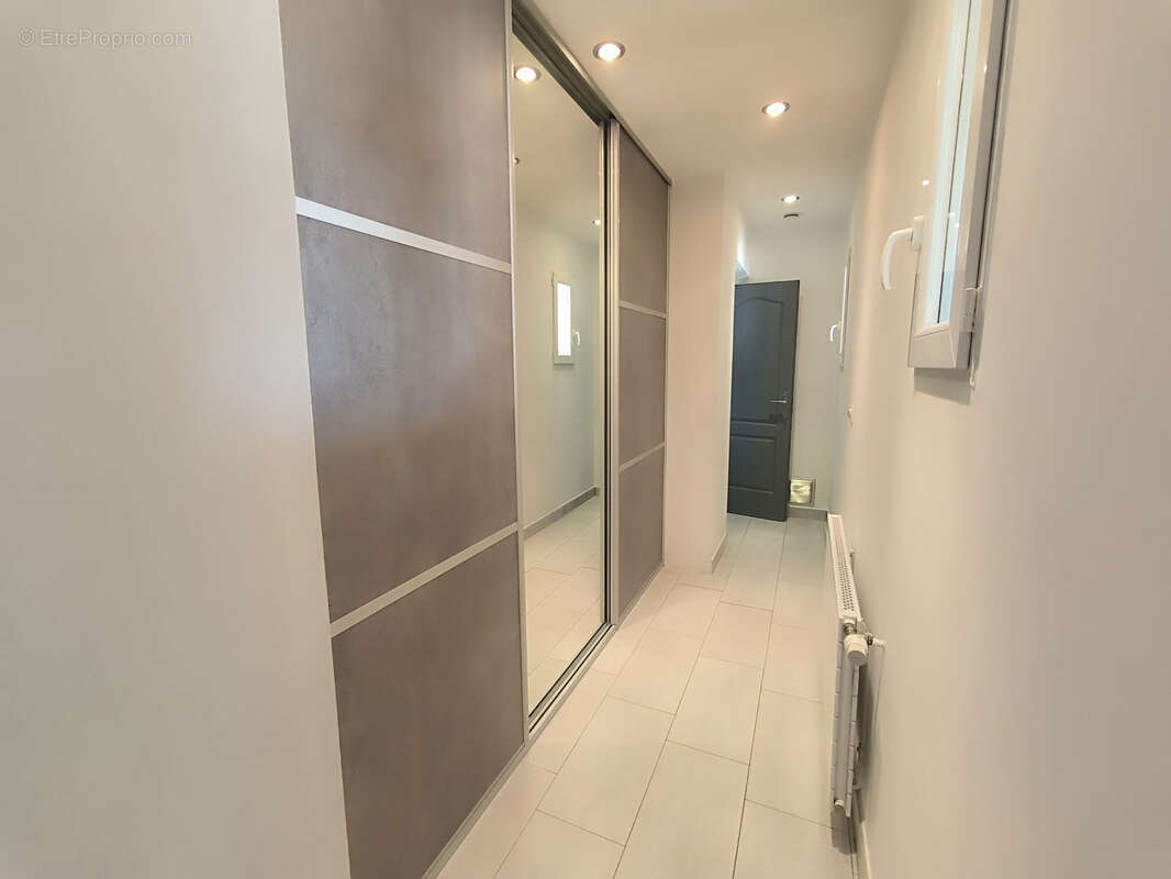 Maison à RIBAUTE-LES-TAVERNES