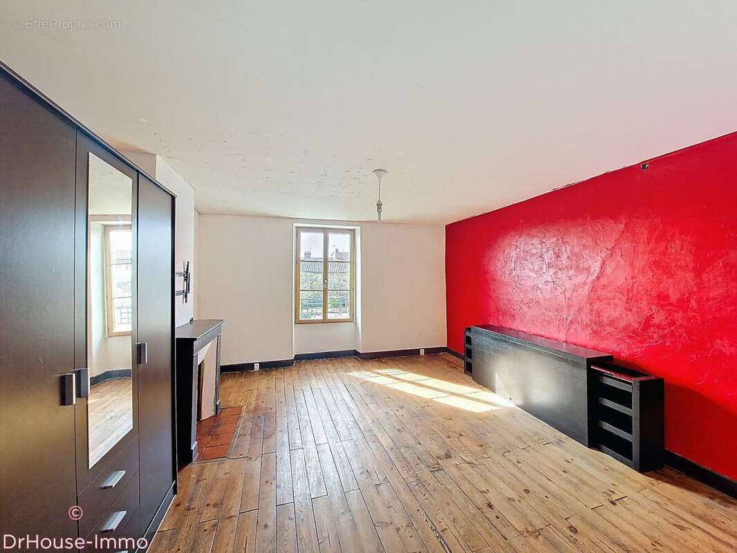 Maison 106 m² à Saint-Maixent-L'ecole  - photo 17