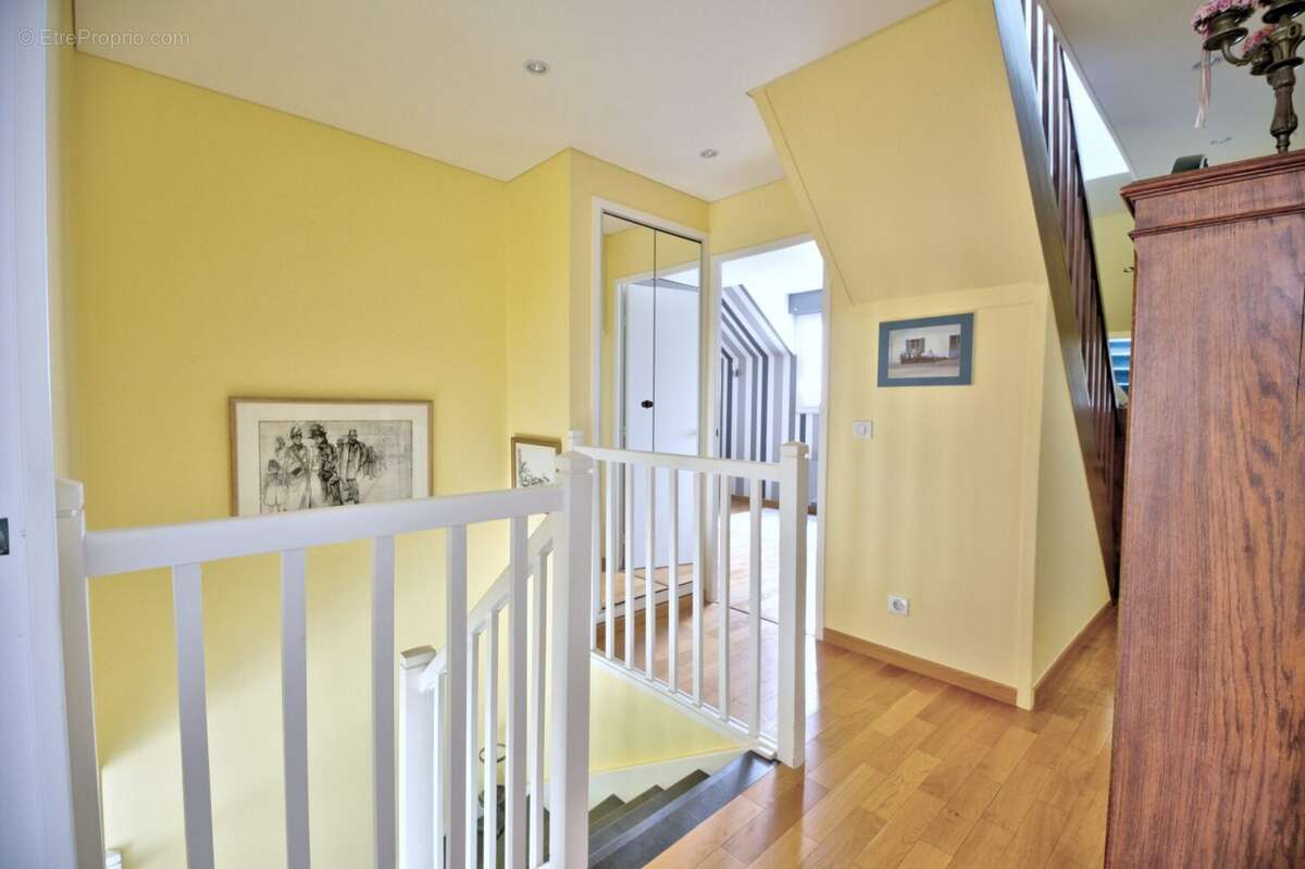 Maison à PLAISIR